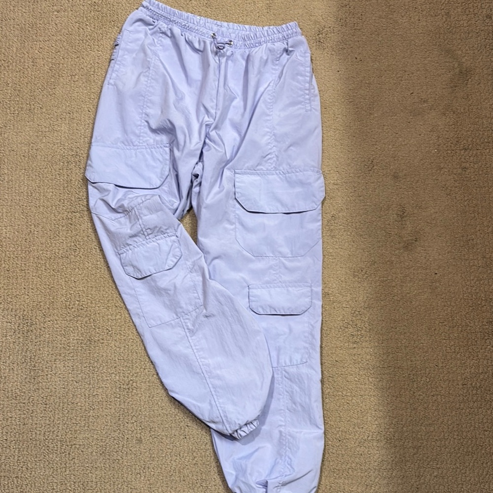 Rue21 parachute/cargo pants with elastic band for waste and ankles.